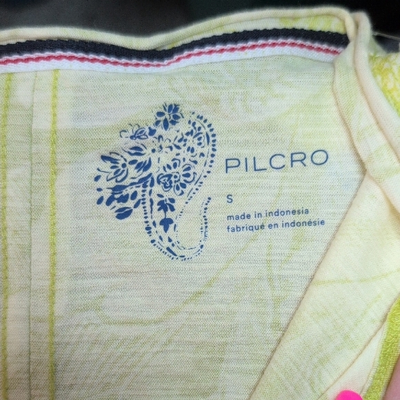 Pilcro Short Sleeve Blouse. NWT Small. - Picture 6 of 7